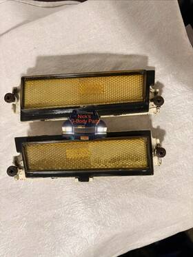 Mc-ffl-8188 General Motors 1981-1988 Monte Carlo Front Side Marker Lights Used Original Pair