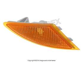 W251 Genuine Mercedes 251 820 02 21 Front Right Turn Signal Light Bumper 1 Year Warranty