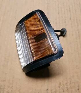 16505263 Gm 1986-88 Monte Carlo Luxury Sport Ls Front Marker Lens Lights Lh Driver Side 16505263 Gm 1986-88 Monte Carlo Luxury Sport Ls Front Marker Lens Lights Lh Driver Side