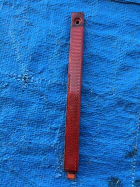 16512598 Gm Saturn R/f Passenger Side Marker Light Lamp Rf Right Front Corner Bumper Reflect
