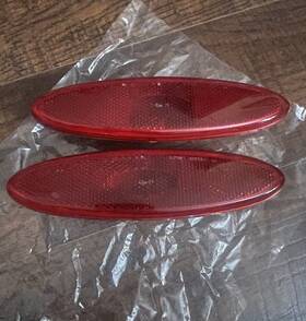 16523536 Gm Red Lens Led Rear Fender Side Marker Lights For 1997-2004 Chevrolet Corvette C5