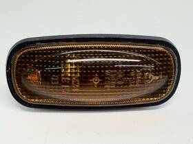 T50333 Hella 236577 1999-2004 Land Rover Discovery Fender Side Marker Light Rh Oem