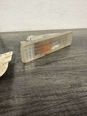 116-58144l Honda 1988-1989 Accord Oem Lh Bumper Mounted Corner Lamp/turn Signal