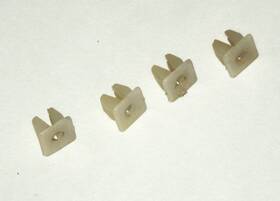 75522-611-000 Honda 88 89 Civic And Crx 4pc Set Front Corner Light Fender Bushing