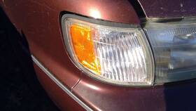 116-58672r Infiniti Passenger Corner/park Light Fender Mounted Fits 98-99 I30 270180