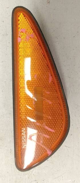 116-59229 Infiniti 2000 - 2001 I30 Right Side Corner/park Light Marker Oem