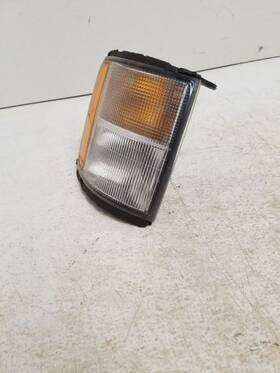 116-58437r Isuzu Passenger Corner/park Light Fender Mounted Fits 92-97 Trooper 4804