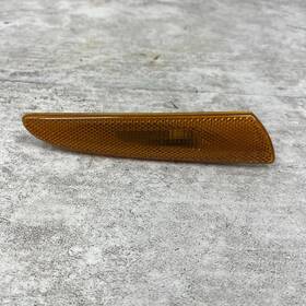 89023556 Jaguar 2002-2008 X-type Right Front Passengers Side Marker Lamp Lens