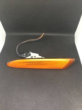 X350sm Jaguar 2004-2007 Xj8 Xjr Vanden Oem Driver Side Lh Front Bumper Marker Light