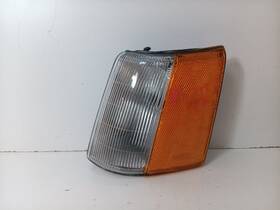 Jeep 116-01098 93-98 Grand Cherokee Front Left Side Marker Turn Signal Light Oem