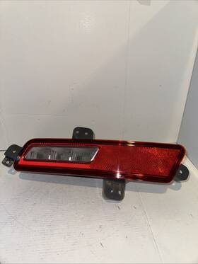68353119aa Jeep 2022-2025 Wagoneer Left Side Back Up Light Reflector Oem #293 68353119aa Jeep 2022-2025 Wagoneer Left Side Back Up Light Reflector Oem #293