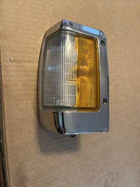 Kai 840304058655 Drivers Side Front Marker Light For 1990-1997 Nissan Pick Up