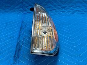 81620-60200 Lexus Lx470 Front Drivers Park/side Marker Clearance Lamp 1998-2002 Oem
