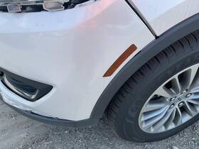 390936 Lincoln Used Side Marker Light Assembly Fits 2018 Mkx Cover Mo