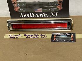 D2lb-15a46-aa Lincoln 72 Continental Mark Iv Right Rear Quarter Panel Park Light Lens Bezel