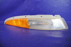 Frl-3041 Lincoln 93-96 Mark Viii Side Marker Turn Signal Head Lamp Passenger Right Oem