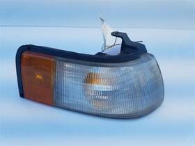 8bg151060 Mazda Passenger Corner/park Light Park Lamp-turn Signal Fits 88-92 626 Oem 8bg151060 Mazda Passenger Corner/park Light Park Lamp-turn Signal Fits 88-92 626 Oem