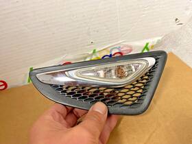 F189-50412 Mazda Oem 2009 2010 2011 Rx-8 Rx8 Right Rh Passenger Fender Air Vent Side Marker F189-50412 Mazda Oem 2009 2010 2011 Rx-8 Rx8 Right Rh Passenger Fender Air Vent Side Marker