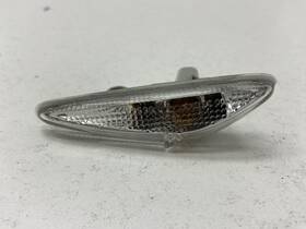 N24351120 Mazda Mx-5 Miata New Front Center Right Turn Signal Oem