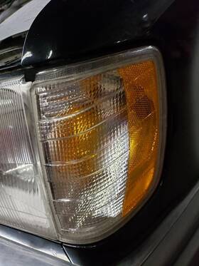 116-58705l Mercedes-benz Driver Corner/park Light 124 Type E320 Fits 94-95 E-class 1163213