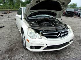 Mercedes-benz 411648 Used Side Marker Light Assembly Fits 2009 Mercedes-benz R-class 251 Ty