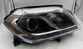 A1668208959 Mercedes-benz 2013-16 Gl450 Right Side Pass Oem Halogen Headlight