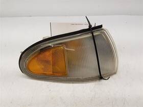 116-58454r Mitsubishi Passenger Corner/park Light Park Lamp-turn Signal 4 Door Fits 93-96 Colt 208424
