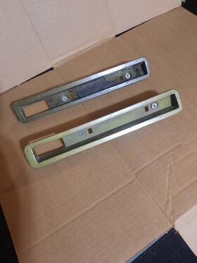 3403766-7 Mopar Original Side Marker Lights And Retainers 70 Sport Fury Oem 3403766-7 Mopar Original Side Marker Lights And Retainers 70 Sport Fury Oem