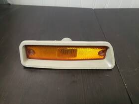 Ap172t Mopar 72-80 Dodge Truck Front Marker Light Rh Ap172t Mopar 72-80 Dodge Truck Front Marker Light Rh