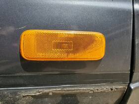 2618540f00 Nissan Used Side Marker Light Assembly Fits 1993 240sx Fender Mount