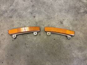 Nissan 350z 35th 03-05 Front Bumper Reflector Amber Pair Nissan 350z 35th 03-05 Front Bumper Reflector Amber Pair