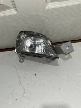 Ni2531121 Nissan 2019 2020 2021 2022 Altima Front Rh Right Bumper Turn Signal Light Oem