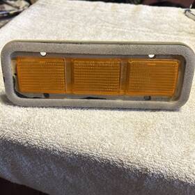 3469063 Oem 3479064 1971 Plymouth Side Amber Marker Roadrunner Satellite Gtx 3469063 Oem 3479064 1971 Plymouth Side Amber Marker Roadrunner Satellite Gtx