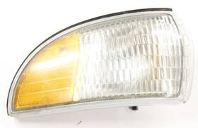 Oem 5976558 1991 Caprice Roadmaster Wagon Right Passenger Side Marker Light 96 95 94 93