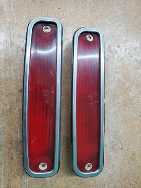 110713 Oem Gm Pair Red Side Marker Rear Fender Lamp Lights - 1973-1980 Chevrolet Gmc Truck