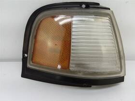 05977862 Oldsmobile Used Side Marker Light Assembly Fits 1996 Ciera Header P