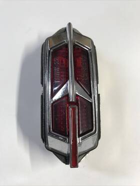168.gm3n68 Oldsmobile Cutlass 1968 Side Marker Lamp Rear