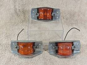 14090-476r Pathfinder 3 476 Armored Clearance Or Marker Light Amber Lens Metal