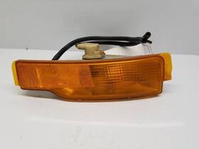 116-02222l Pontiac Driver Corner/park Light Side Marker Bumper Mounted Fits 95-99 Sunfire 5987