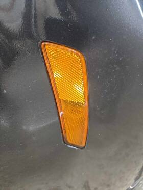 243370 Pontiac Used Side Marker Light Assembly Fits 2009 G8 Bumper Mounted