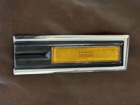 5972334 Pontiac 1981-1987 Grand Prix Left Front Rear Right Marker Light Lens Trim 5972334 Pontiac 1981-1987 Grand Prix Left Front Rear Right Marker Light Lens Trim