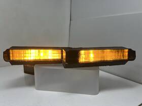 Gm5972685 Pontiac 1982-1985 Firebird Transam Marker Lights Lh 5972686 Rh Oem