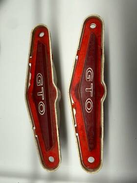Sae24 Pontiac 1969 Gto Quarter Panel Red Marker Lamp Assembly Lens Bezel Pi69 - Pair