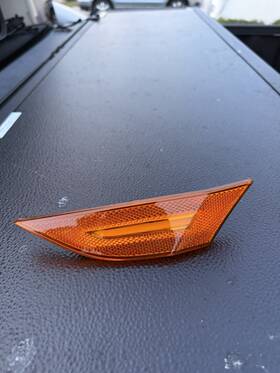 Porsche 991631257 911 And 718 Front Left Side Marker Light 991-631-257