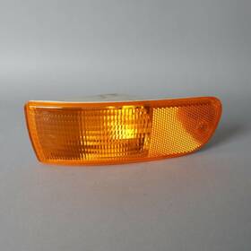 99363107100-4013 Porsche 1995-1998 911 993 Front Turn Signal Light Left Driver 99363107100-4013 Porsche 1995-1998 911 993 Front Turn Signal Light Left Driver