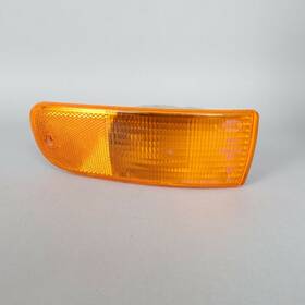 99363107200-4009 Porsche 1995-1998 911 993 Front Turn Signal Light Right Passenger 99363107200-4009 Porsche 1995-1998 911 993 Front Turn Signal Light Right Passenger