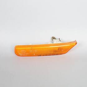 99663103701-25092 Porsche 1997-2004 911 996 Boxster 986 Side Marker Light Left Amber Oem Used