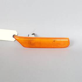 99663103801-22440 Porsche 1997-2004 911 996 Boxster 986 Side Marker Light Right Amber Oem Used