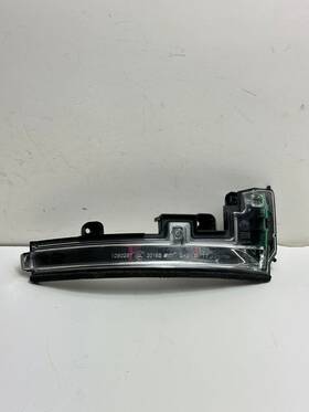 20166252 Range Rover Evoque Right Door Mirror Turn Signal Lamp Oem 20166252 Range Rover Evoque Right Door Mirror Turn Signal Lamp Oem