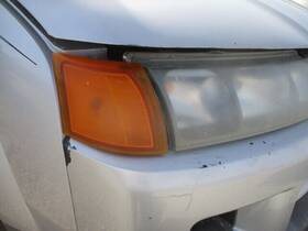 22695776 Saturn Used Side Marker Light Assembly Fits 2004 Vue Beside Headlam